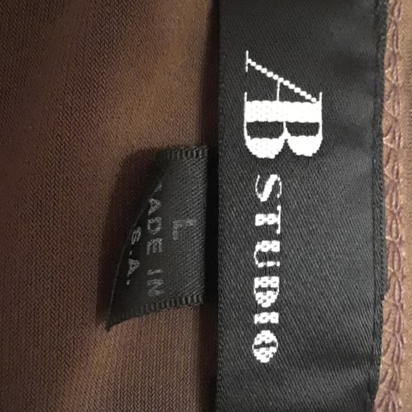 AB Studio Sleeveless Camisole Style Top - Picture 5 of 5